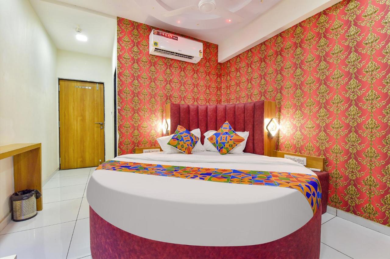 Fabhotel New York Watuwa Esterno foto